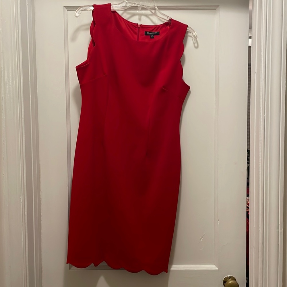 Red sleeveless dress
